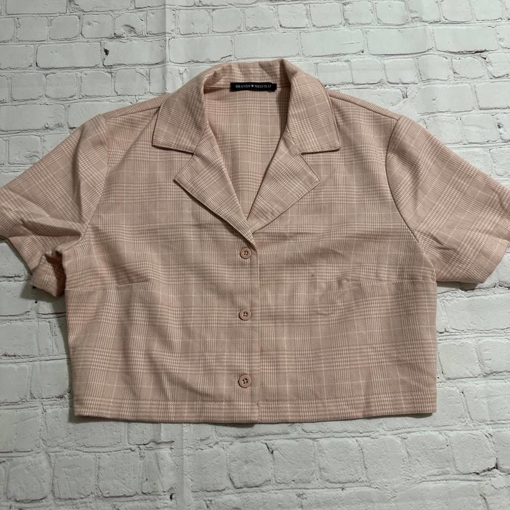 Brandy Melville cropped button down shirts